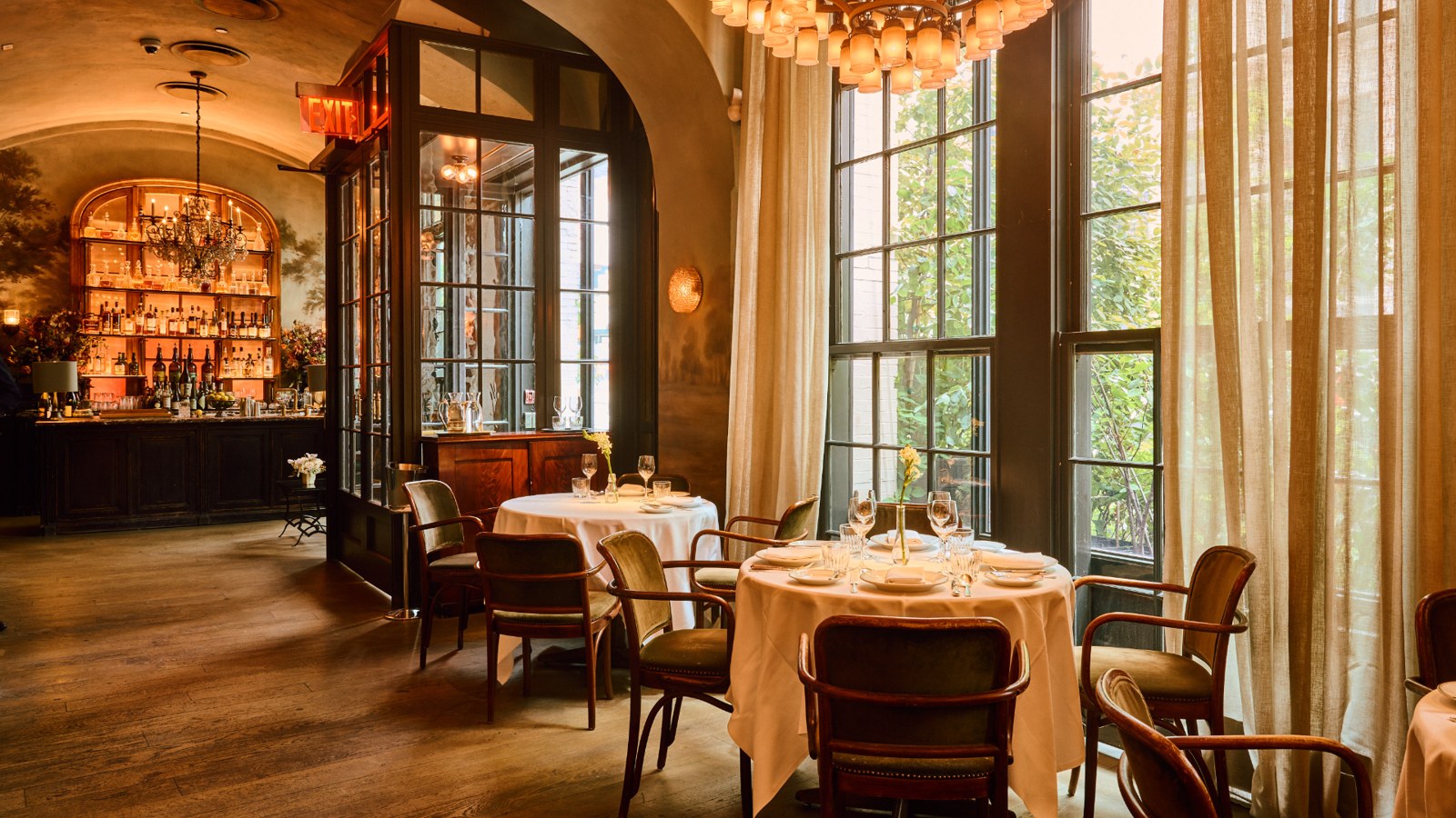Le Coucou dining room at 11 Howard