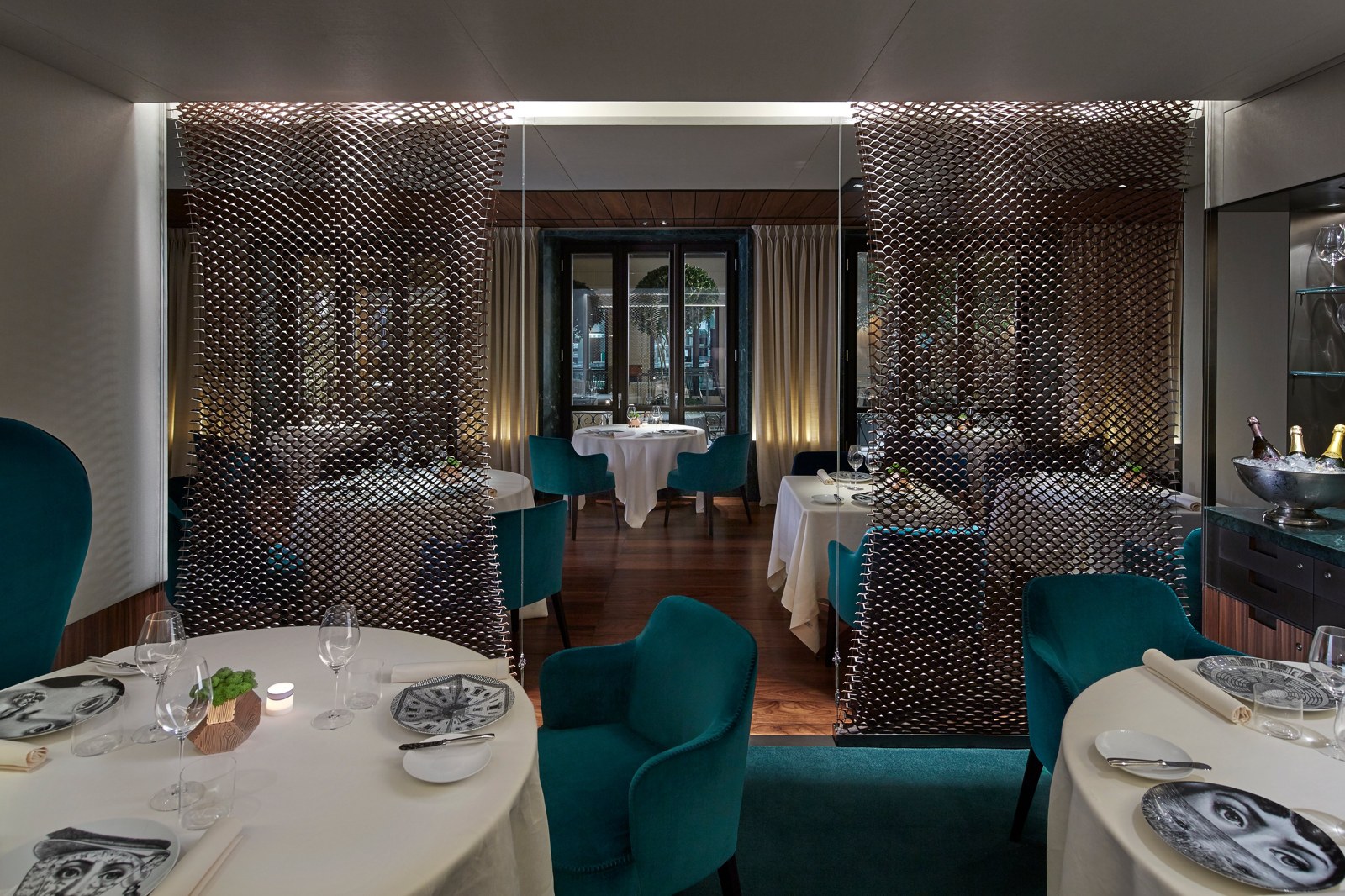 Seta by Antonio Guida dining room at Mandarin Oriental, Milan